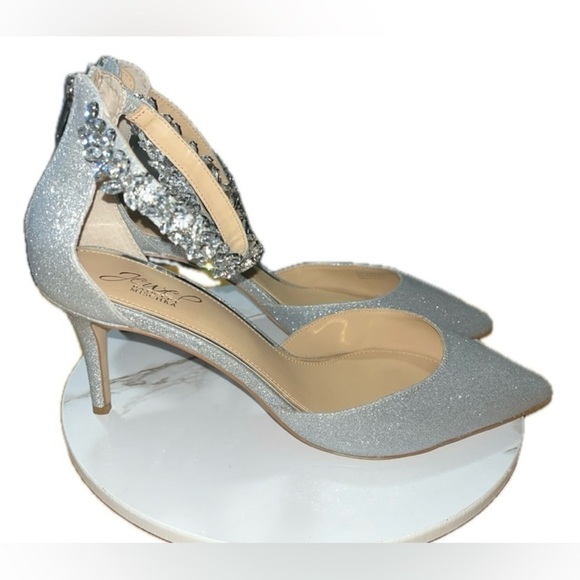 Badgley Mischka Jewel Raleigh Silver Glitter Rhinestone Pointed-Toe Pumps 10 - Picture 4 of 12